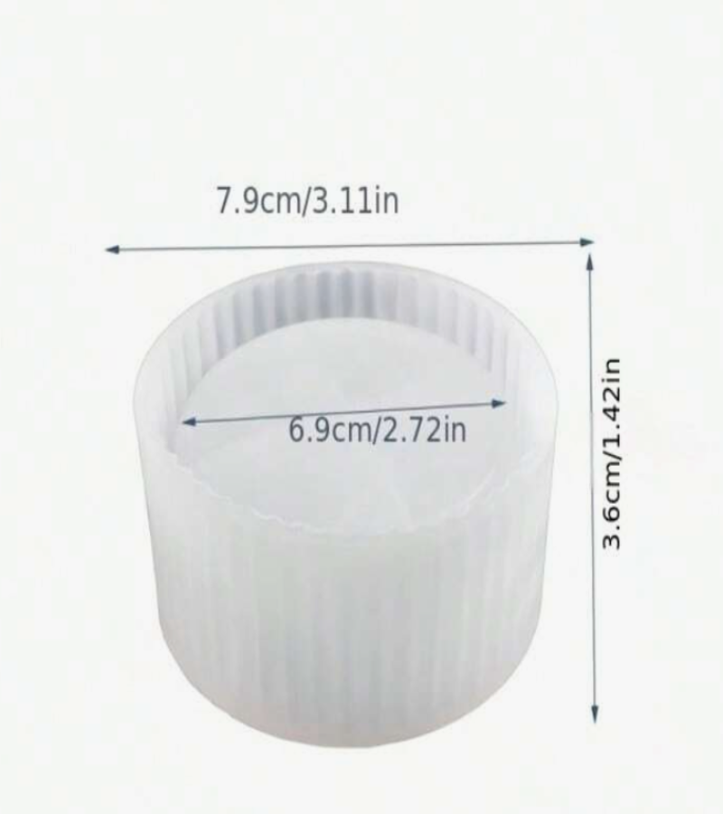 White plastic round silicone mold with dimension markings showing a diameter of 7.9cm (3.11 inches)